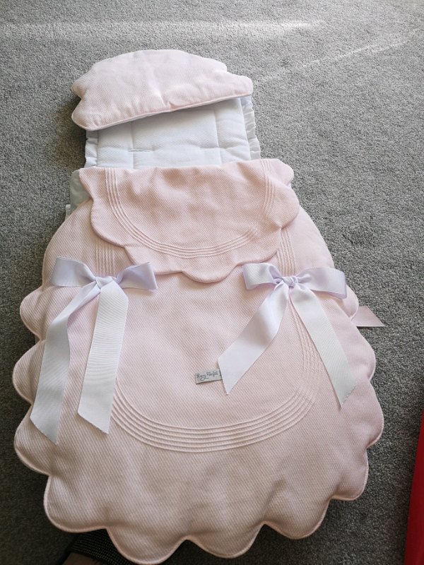 rosy fuentes pram set